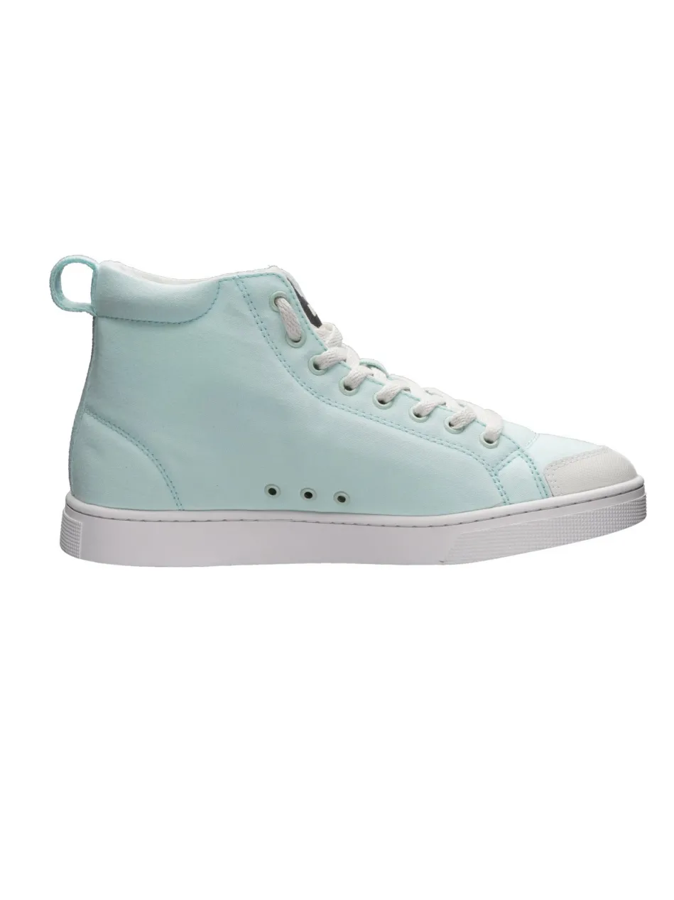 Unisex Canvas Sneaker